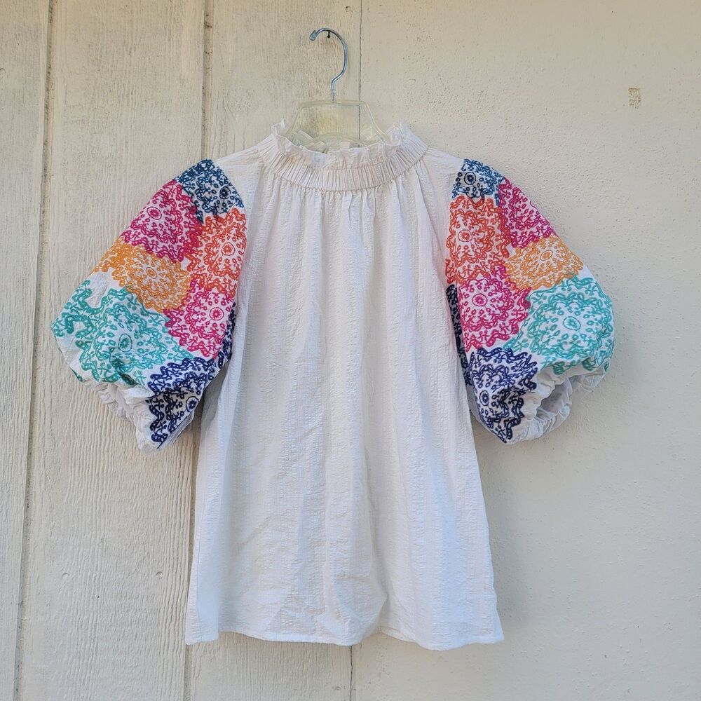 THML embroidered puffy sleeve blouse top Wht multi colored Wmns sz small
